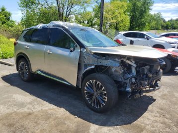 Salvage 2025 Nissan Rogue PLATINUM