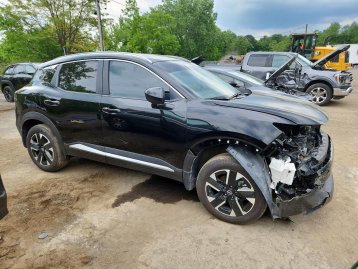 Salvage 2026 Nissan Kicks SV