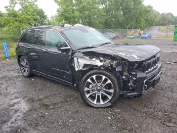 Salvage 2023 Jeep Grand Cherokee OVERLAND