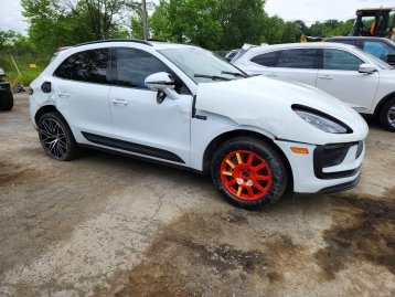 Salvage 2022 Porsche Macan 