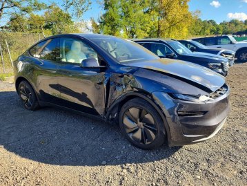 Salvage 2026 Tesla Model Y 