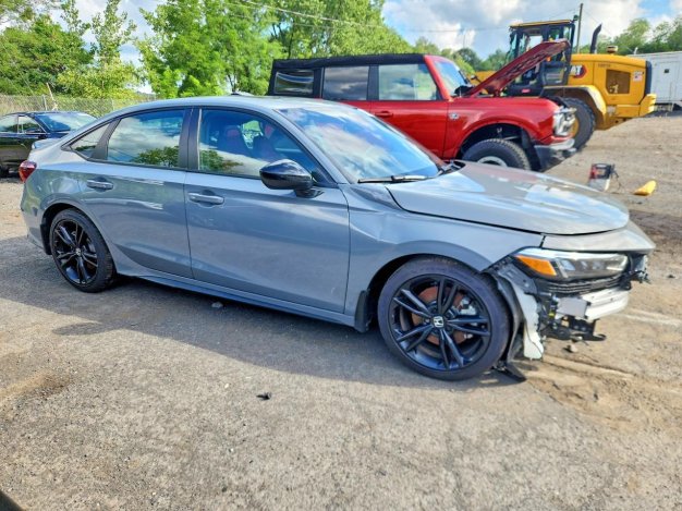 2026 Honda Civic SI в Gray - вид спереди под углом - Инвентарь BidGoDrive