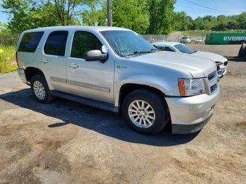 2011 chevrolet tahoe HYBRID in Gray - Front Three-Quarter View - BidGoDrive Inventory